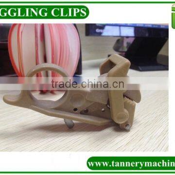 Common Nylon Stretch Bending Machine Clip photo-4
