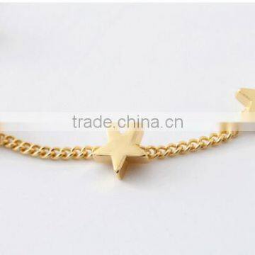 Zm33719a Simple Ladies New Model Gold Plated Heart Shaped Charm Bracelet photo-5
