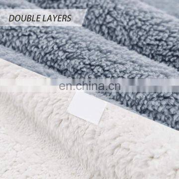 Fluffy Double Layers Pet Blanket Dog Cat Shu Velveteen Pet Blanket photo-2