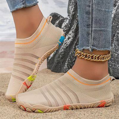 Camel Retro Jacquard PU Leather Patchwork Casual Sneakers Four Leaf Clover Camouflage Print Lace-up Flat Shoes Wholesale Fashion Sneakers photo-4