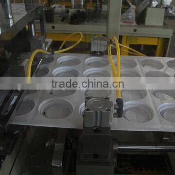 CE Standard DP-420F 1 Row Paper Coffee Cup Lid Thermoforming Machine photo-4
