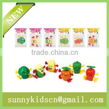 2014 China wind up toy wind up vagetable capsule toy