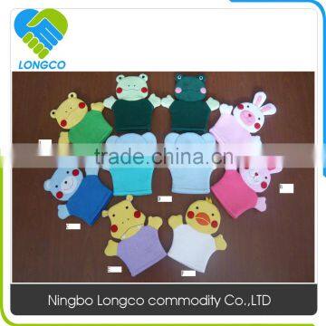 Factory price 2016 new degsin child animal cartoon bath glove mitts