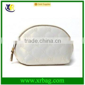 Wholesale fashion WHITE high-end cosmetic bag