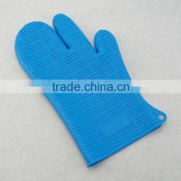 pass LFGB and FDA silicon glove