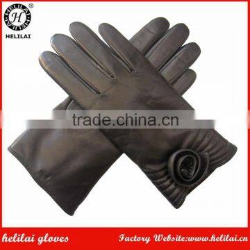 Women's Short Black Ethiopean Sheep Leather Gloves with Rosette