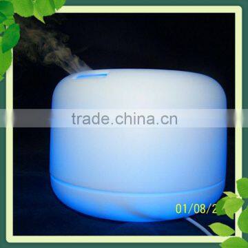 Ultrasonic Aromatherapy Diffuser with ionising light