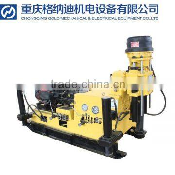 Hydraulic feeding high speed water well drilling rig