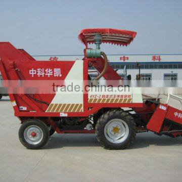 new type self-propelled maize reaping-machine