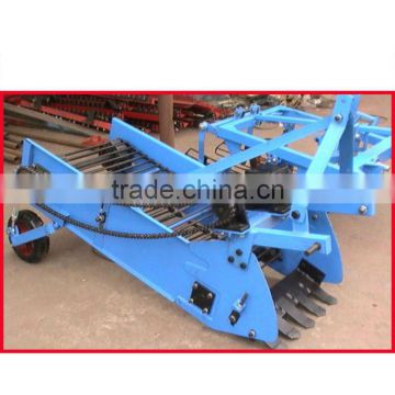 Automatic Walking Tractor Single-Row sweet potato harvester Harvesting Machine Low Price Work With Tractor 12-70kw