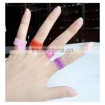 Custom & Eco-friendly Fashionable Silicone Wedding Ring for souvenir jewellery