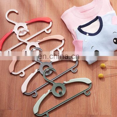 Retractable Men Wholesale Child Non Slip White Cheap Dry Wall Mounted Kids Baby Clothes Hanger