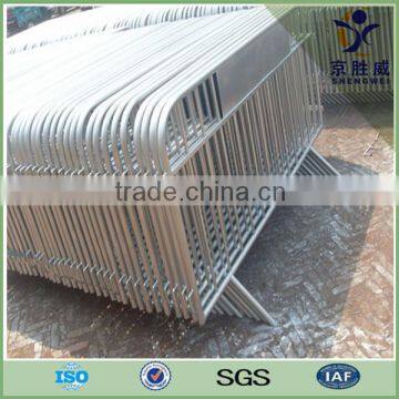 Meral crowd control barriers