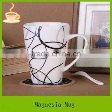 Bone china material white coated with circle texture pattern tea mug and white spoon