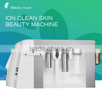 Negative pressure ionic face cleaning machine washing pores machine