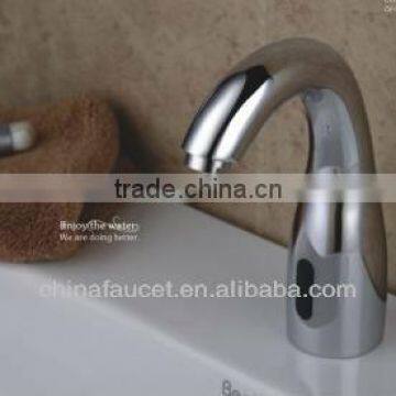 Bathroom Brass Automatic Water Faucet QH0113