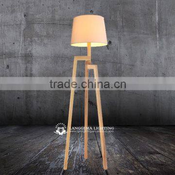 modern wooden floor lamp F-6052