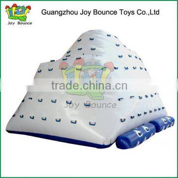 2016 hot sale climbing game inflatable iceberg