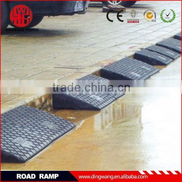 Rubber road ramp