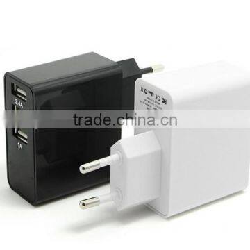 3.4Amps Three USB Travel charger Designed for iphone, ipad, samsung and tablet