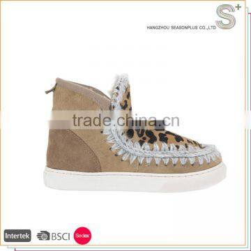 2016 Latest design OEM trendy snow boot