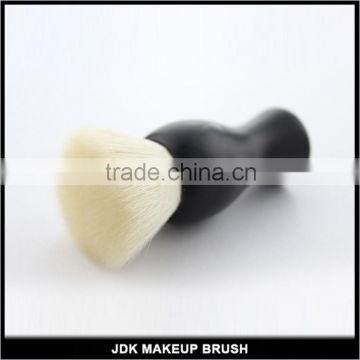 New unique design plastic handle makeup studio cosmetics kabuki brush with cream goat hair