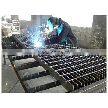 Heavy Duty 30*100mm serrated Steel Grating ,Floor Grating(ISO and BV certification)