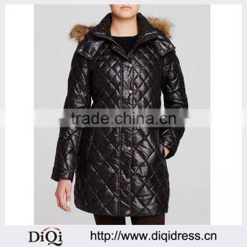 Customized Lady Apparel Stand Collar Long Sleeves Faux Fur Trim Quilted Puffer Coat(DQM016C)