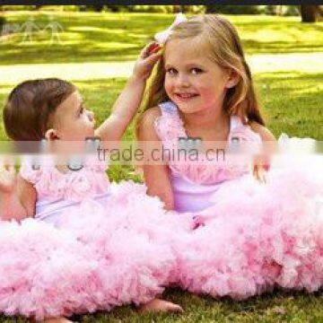 hot sale baby beautiful adorable puffy pett ruffle girls skirt clothing sets for cotton top with flower &tutus