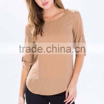 Latest Roll Sleeves Beaded Woman Blouse Fashion Blouse for Daily Life photo-4