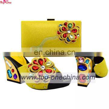 Fashion latest yellow beautiful flower ladies shoes and bags to match for wedding