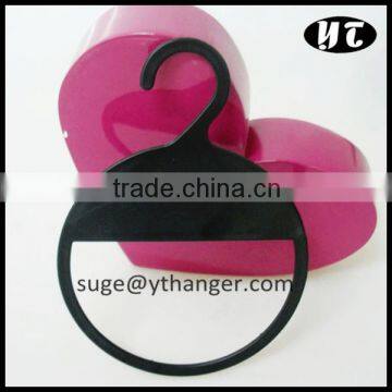 PCL776 plastic hanger for scarf