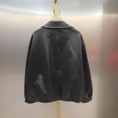 Chaqueta de cuero de oveja de Haining, nueva para primavera, otoño e invierno. Chaqueta corta y elegante para mujeres. Chaqueta casual y holgada con cuello. photo-2