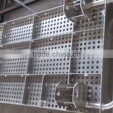 Aluminum trailer decking