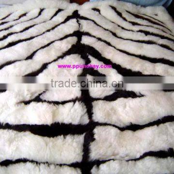 Alpaca Rug / Alpaca Bedspread Peru 6x5 Feet "Solid pattern"