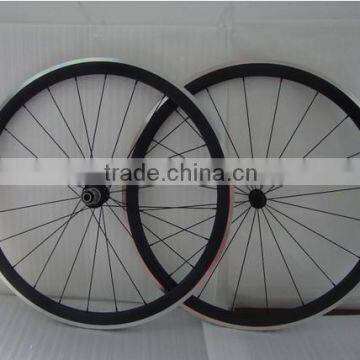 Alloy and carbon Clincher wheel