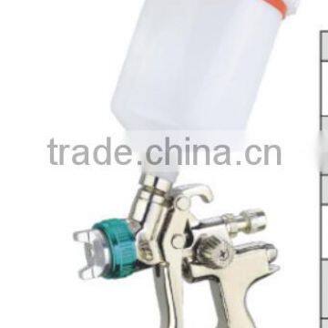 High Quality 600ml Plastic Cup Gravity Type Pneumatic HVLP Spray Gun photo-4