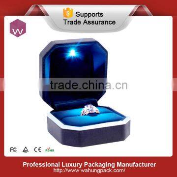 fashion new design leather LED light jewelry box