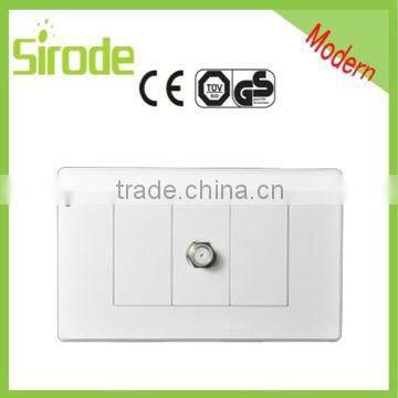 CE Certificated Italian Standard One Gang Output TV Wall Socket