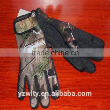 Waterproof camouflage finger folded Neoprene fishing gloves