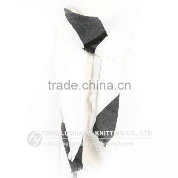 Hot Sale Soft Woven 100% Acrylic Scarf photo-3