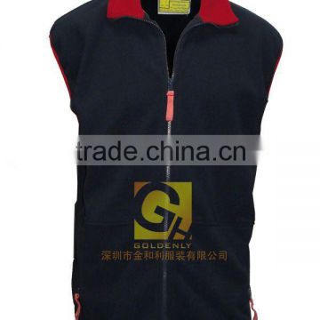 Man's polar fleece vest