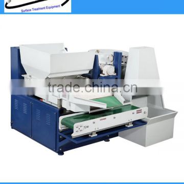 Automatic vibratory finishing machine