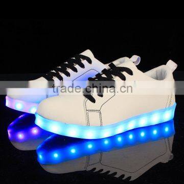 2016 The Latest Fashion Casual Shoe LED Light Up Shoe photo-4