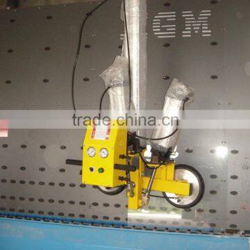 Laminated glass vacuum lifter