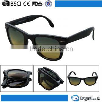 2016 CE&FDA cheaper foldable sun glasses with case adult size folding promotion sunglasses with display