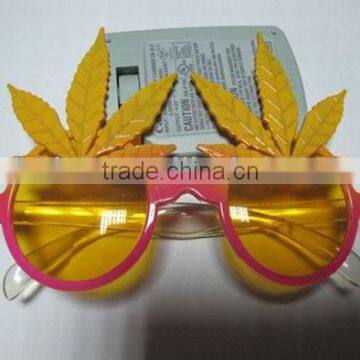 yellow popular plastic party glasses