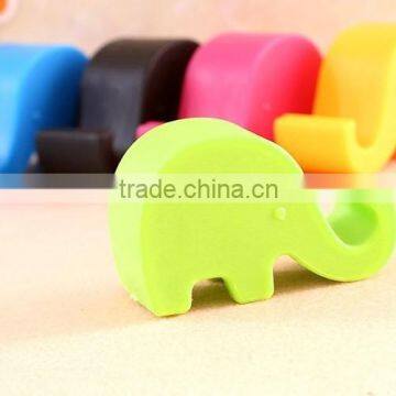 Promotional multi-functionelephant animal customized silicone phone stand