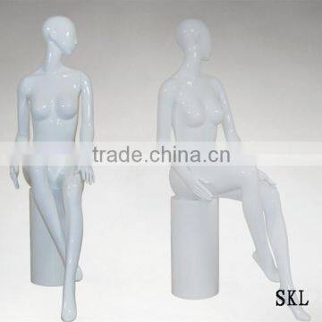Hot Sale Fashion Sexy Lifelike Sitting Female Mannequin photo-3