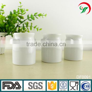 Stock For Sales Ceramic Porcelain Milk Bottle Water Pot